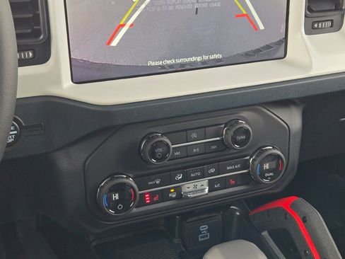 New 2025 Ford Bronco Heritage Edition image 24