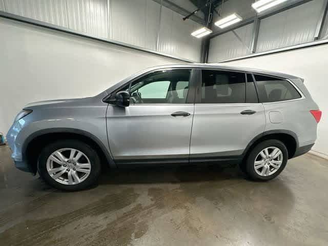 Used 2016 Honda Pilot LX image 2