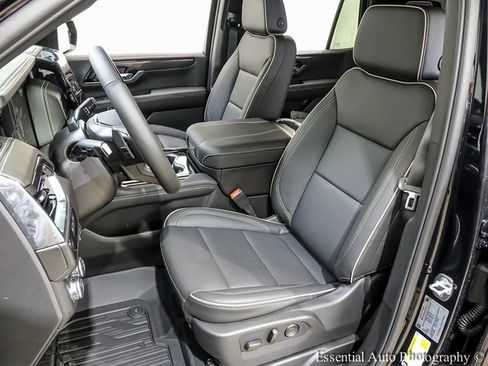 New 2026 GMC Yukon Elevation image 8