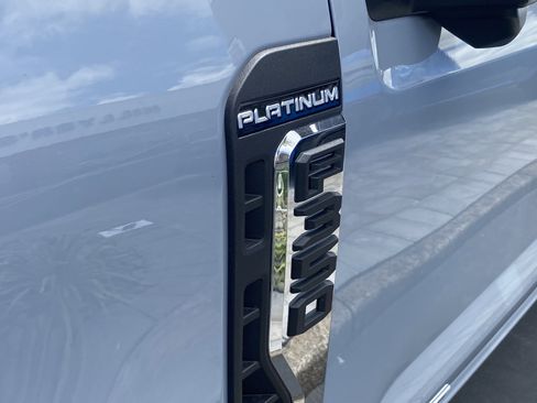 New 2025 Ford F350 Platinum w/ Platinum Plus Package image 6