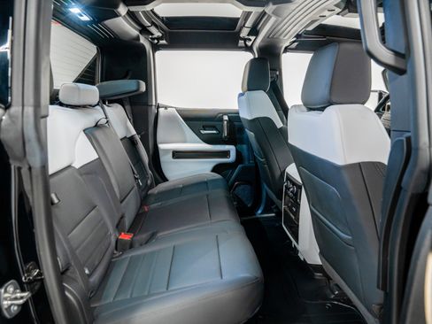 Used 2024 GMC Hummer EV 3X w/ Extreme Off-Road Package image 35