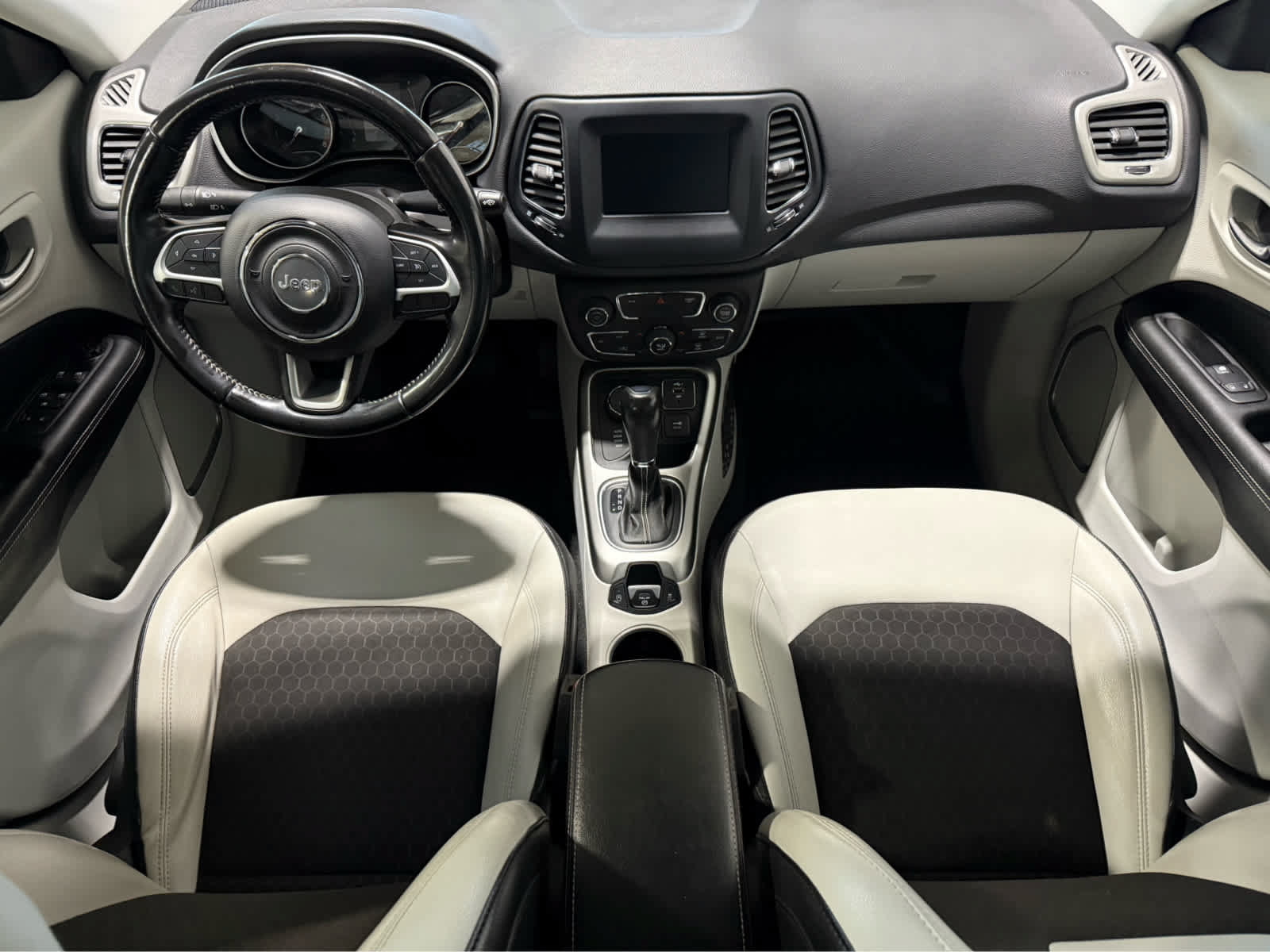 Used 2021 Jeep Compass Latitude AWD/4WD image 16