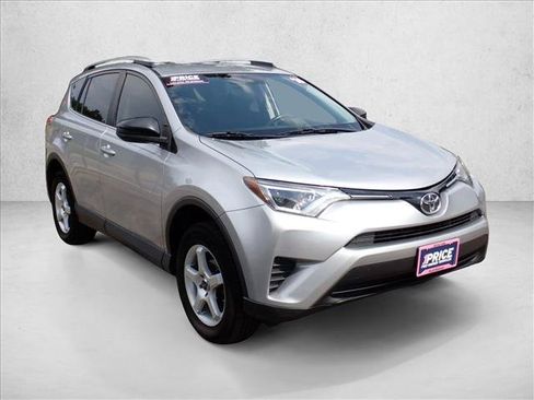 Used 2016 Toyota RAV4 LE FWD image 6