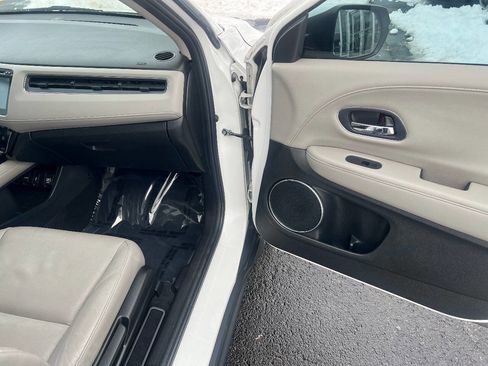 Used 2016 Honda HR-V EX-L image 29