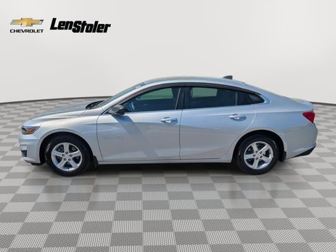 Used 2020 Chevrolet Malibu LS FWD image 2