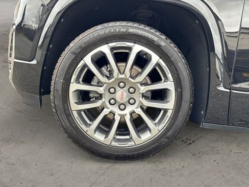 Used 2023 GMC Acadia Denali image 14