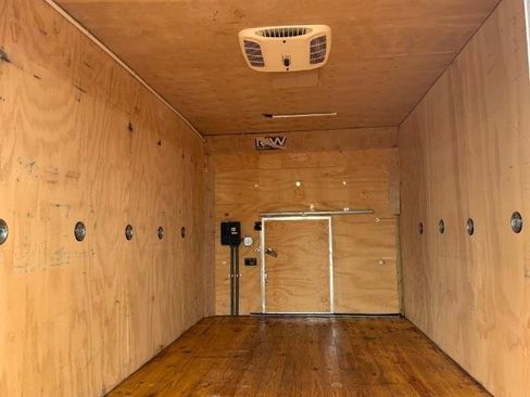 Used 2016 Mercedes-Benz Sprinter 3500 image 24