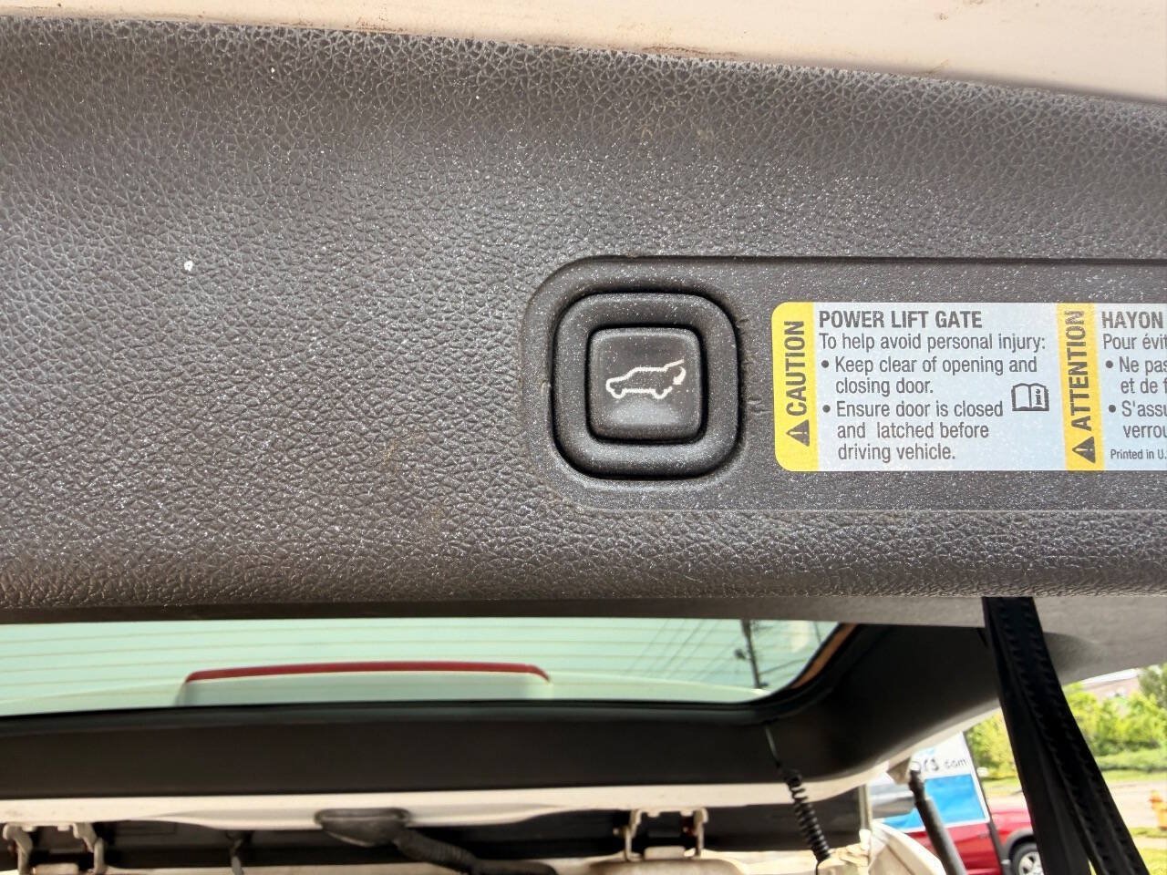 Used 2007 Chevrolet Suburban LT w/ LT Preferred Equipment Group AWD/4WD image 17