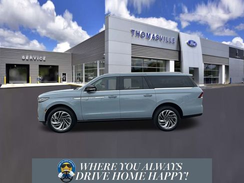 New 2025 Lincoln Navigator L Reserve image 5