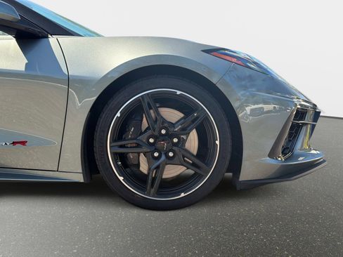 Used 2023 Chevrolet Corvette Stingray Premium Conv w/ Z51 Performance Package RWD image 22
