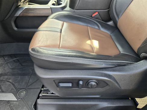 Used 2022 Chevrolet Silverado 3500 High Country image 22