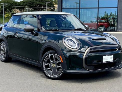 Certified 2024 MINI Cooper SE w/ MINI Resolute Edition image 32