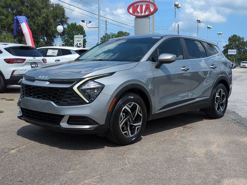 Certified 2023 Kia Sportage LX FWD image 2