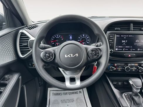 Used 2022 Kia Soul LX w/ Technology Package image 12