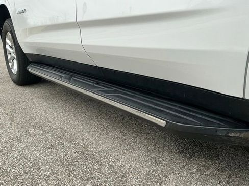 Used 2025 Chevrolet Tahoe LT image 15