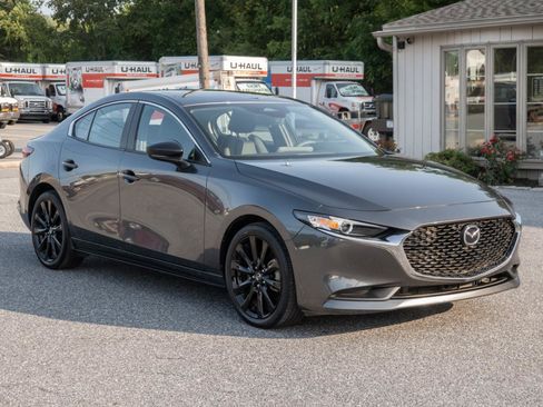 Used 2024 MAZDA MAZDA3 s FWD image 4