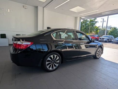 Used 2015 Honda Accord Hybrid Sedan image 13