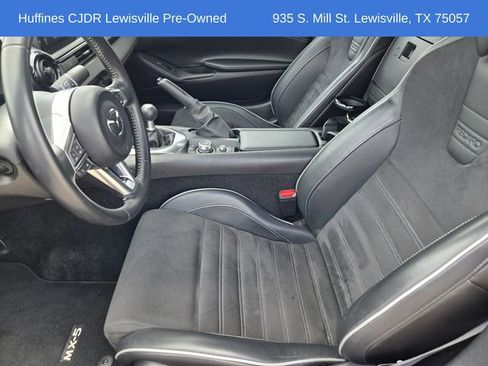 Used 2022 MAZDA MX-5 Miata Club image 14