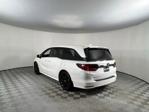 Used 2024 Honda Odyssey Sport image 8