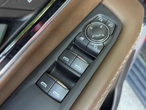 Used 2025 GMC Yukon XL Denali Ultimate AWD/4WD image 41