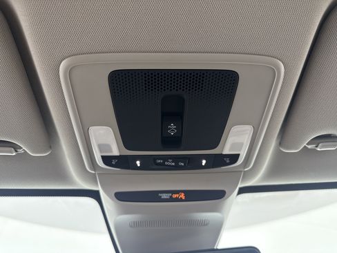 Certified 2024 Honda HR-V EX-L image 35