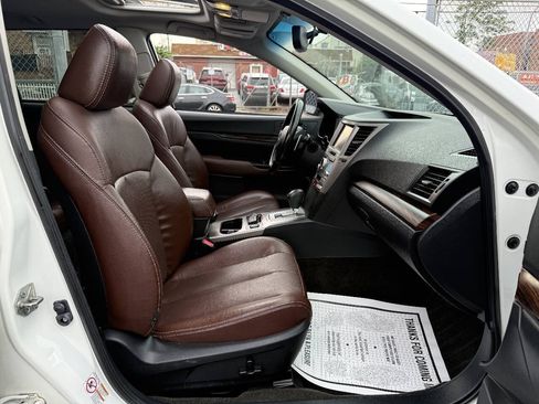 Used 2013 Subaru Outback 3.6R Limited w/ Special Appearance Pkg AWD/4WD image 11