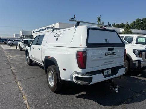 Used 2025 GMC Sierra 3500 Denali Ultimate AWD/4WD image 12