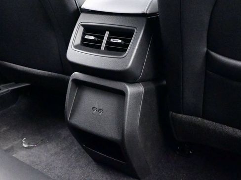 Used 2026 Chevrolet Equinox EV LT FWD image 42