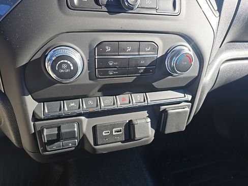 Used 2025 GMC Sierra 1500 Pro w/ Pro Value Package image 18