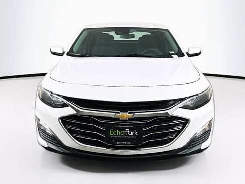 Used 2024 Chevrolet Malibu LS image 2