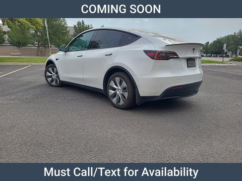 Used 2022 Tesla Model Y Long Range AWD/4WD image 4