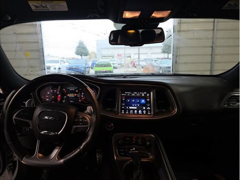 Used 2016 Dodge Challenger SRT Hellcat image 17