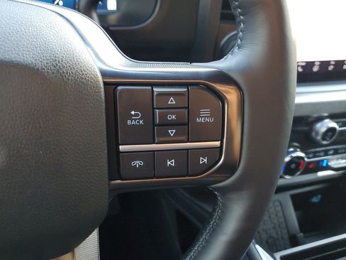 Certified 2025 Ford F250 Platinum image 24