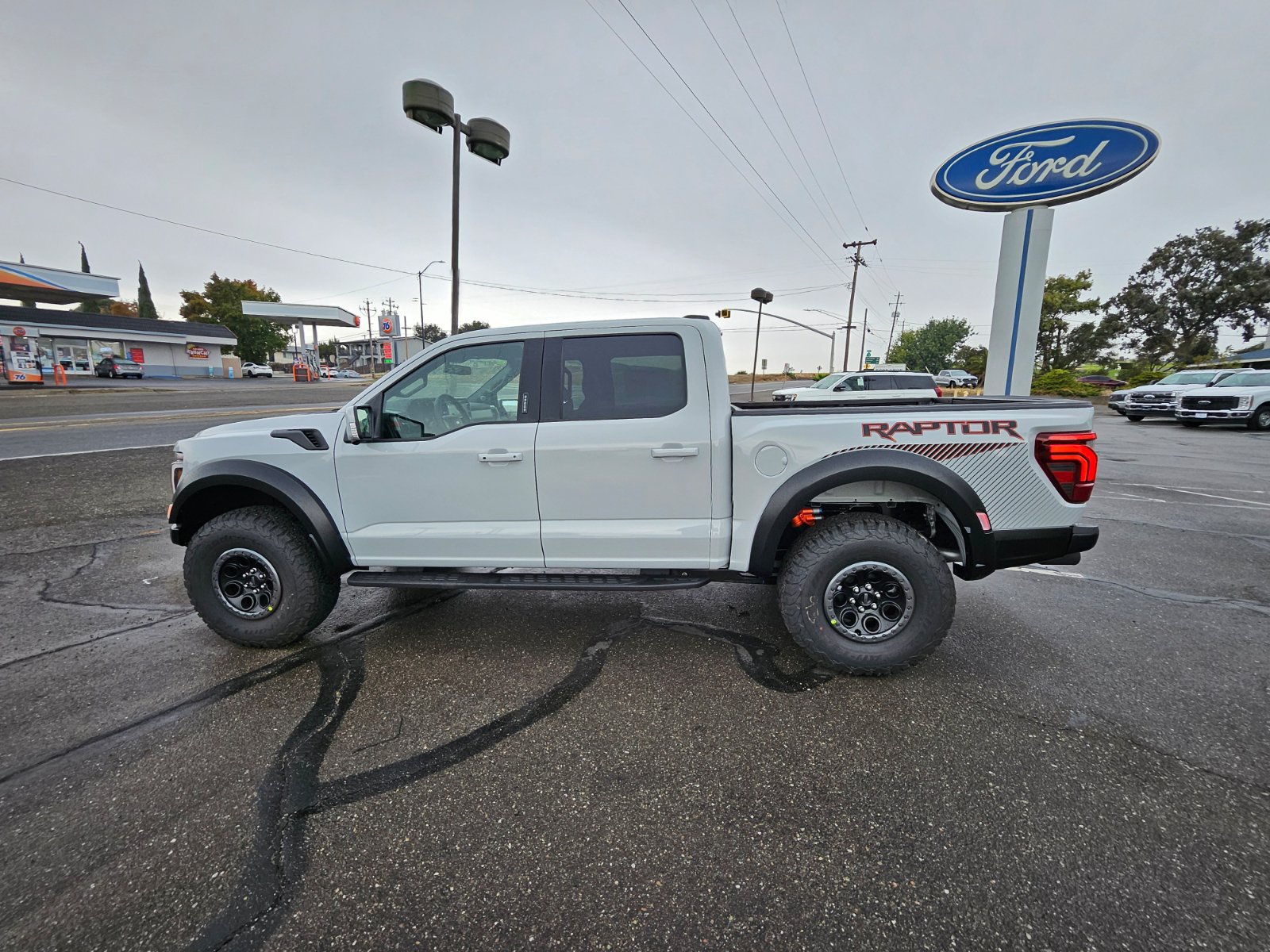 New 2026 Ford F150 Raptor AWD/4WD image 3