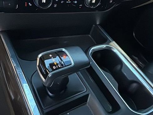 Used 2022 Chevrolet Silverado 1500 LT Trail Boss w/ LT Trail Boss Premium Package image 26