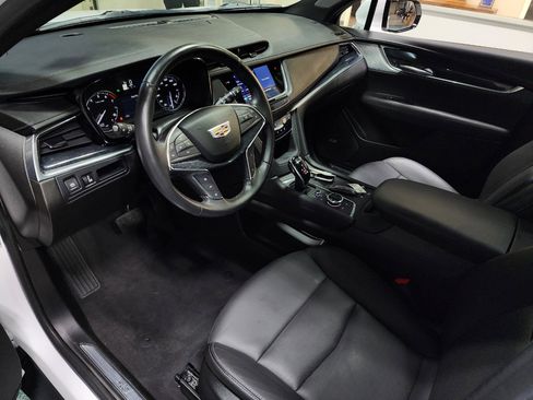 Used 2024 Cadillac XT5 Premium Luxury image 16