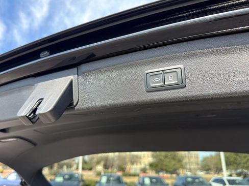 Certified 2023 Audi Q3 2.0T Premium w/ Black Optic Sport Package image 32