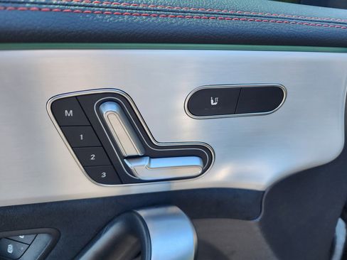 Used 2025 Mercedes-Benz CLA 250 image 24