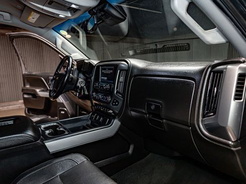 Used 2018 Chevrolet Silverado 1500 LTZ Z71 w/ LTZ Plus Package image 20
