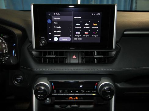 Used 2024 Toyota RAV4 XLE image 16