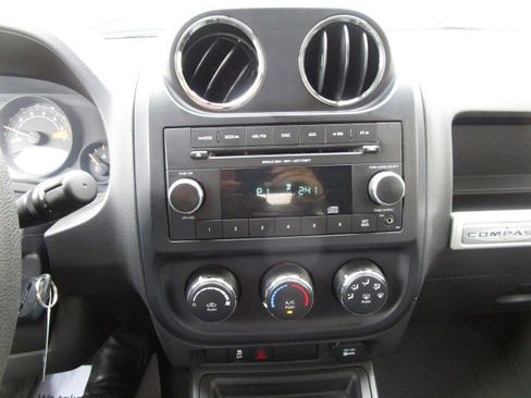 Used 2015 Jeep Compass Sport w/ Power Value Group AWD/4WD image 15