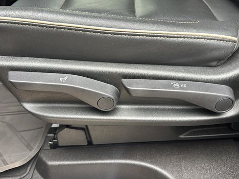 Used 2021 Chevrolet Tahoe Premier image 25