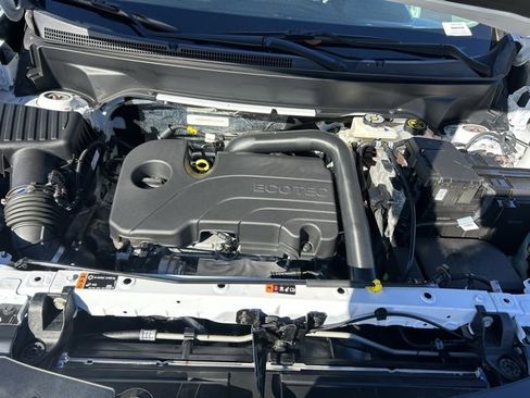 Certified 2023 Chevrolet Equinox LS image 11