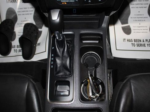 Used 2017 Ford Escape Titanium AWD/4WD image 22