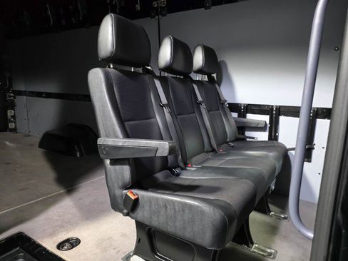 Used 2017 Mercedes-Benz Sprinter 3500 image 13