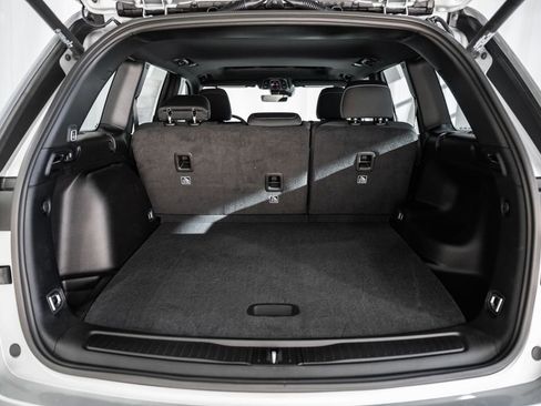 New 2025 Jeep Grand Cherokee Laredo X image 10