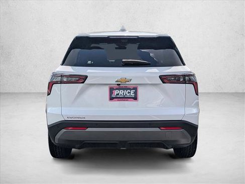 Used 2025 Chevrolet Equinox LT w/ Safety and Technology Package FWD image 7