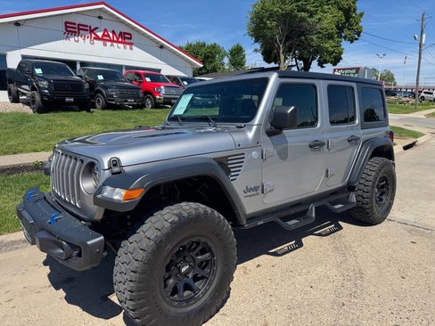 Used 2018 Jeep Wrangler Unlimited Rubicon AWD/4WD image 1