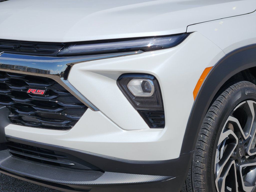 Used 2026 Chevrolet TrailBlazer RS w/ Convenience Package FWD image 5