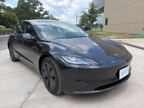 Used 2025 Tesla Model 3 RWD image 5